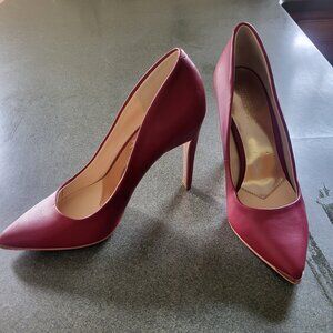 Jenn Ardor 4 inch High Heels- Pointed toe slip on- Red Leather- Size 8M